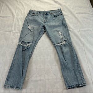 Levi's Classic 501’s distressed Light Blue Denim butterfly button sz: w28 L32